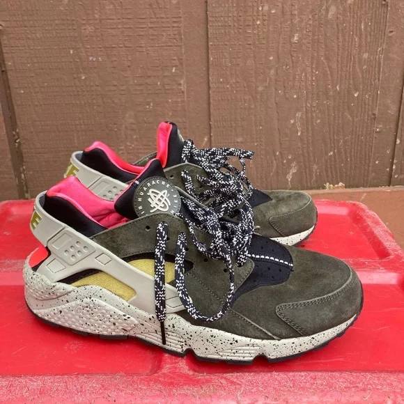 Air Huarache Premium Desert Moss - Picture 1 of 6